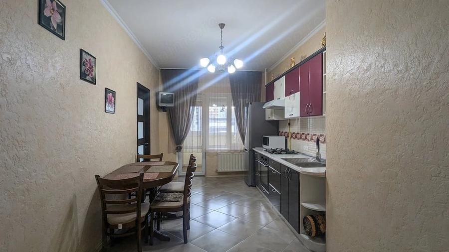 Garsonieră decomandată în 13 Septembrie