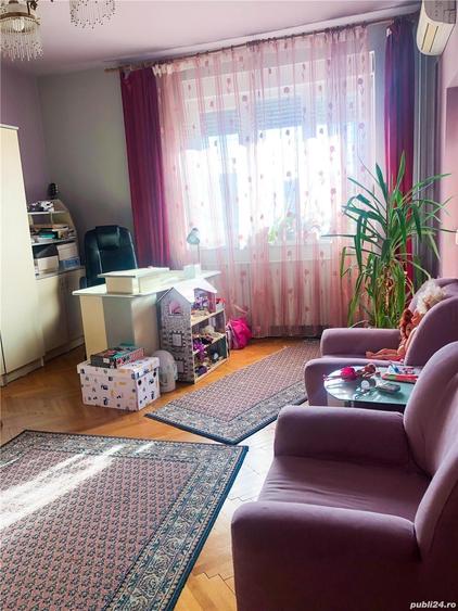 Casă cu 5 camere cu Teren 400 Mp în Mehala