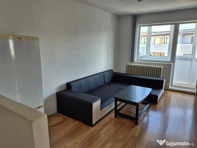 Apartament cu 2 camere semidecomandat în Central