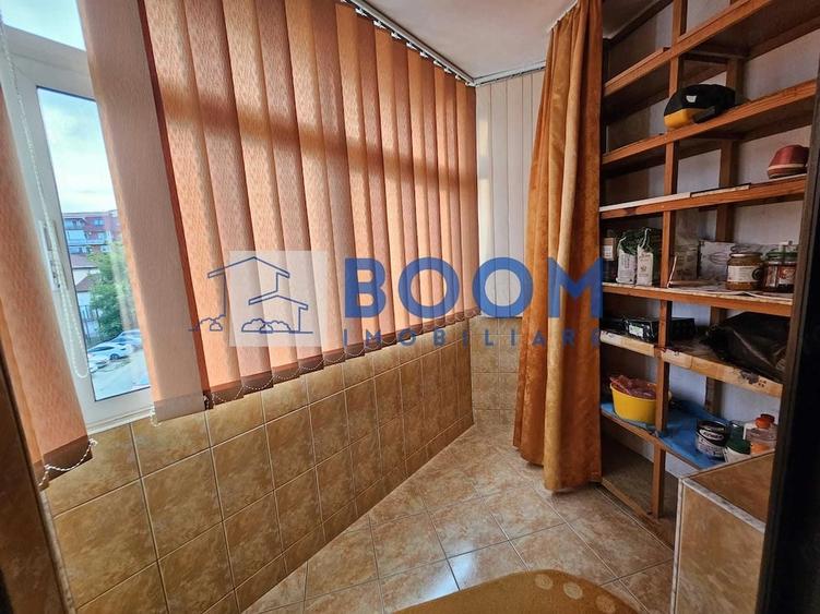 Apartament cu 2 camere decomandat în Căzănești (Râmnicu Vâlcea)