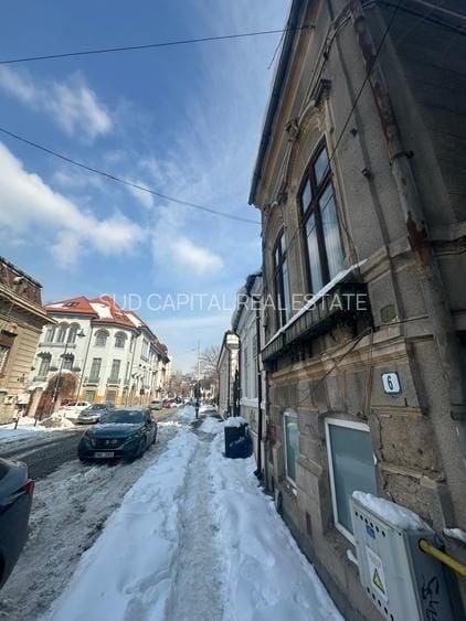 Casă cu 10 camere cu Canalizare în Grădina Icoanei