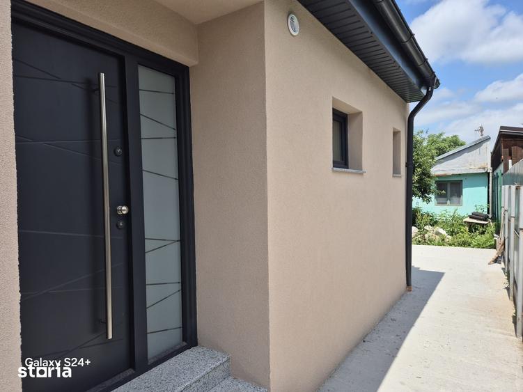 Casă cu 4 camere cu Teren 462 Mp în Central