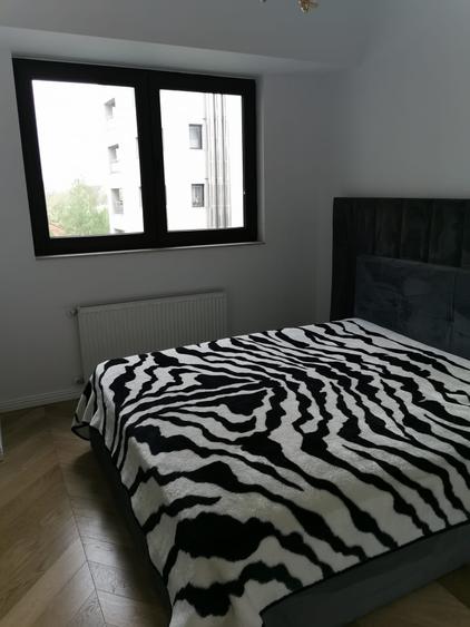 Apartament cu 3 camere decomandat în Voluntari