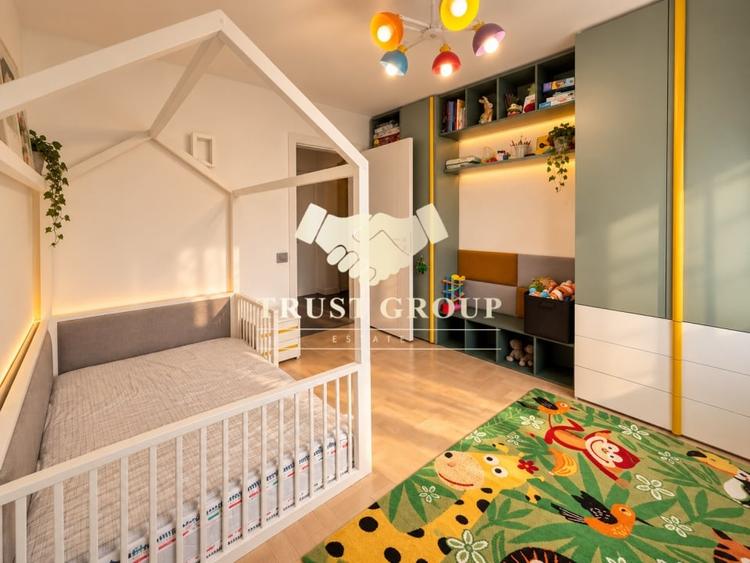 Apartament cu 4 camere decomandat în Aviației