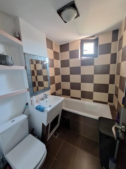Apartament cu 3 camere decomandat în Dărmănești