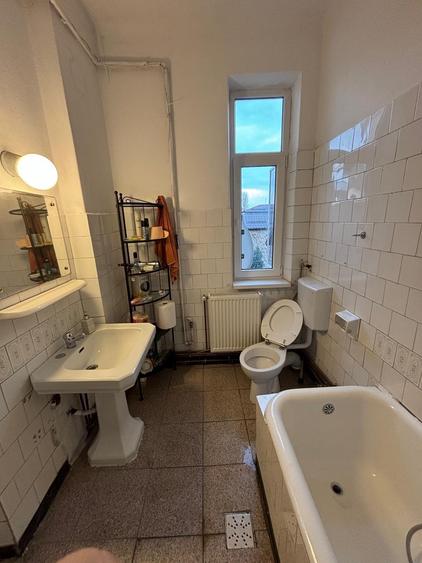 Vanzare apartament cinci camere vila D+P+2 Medicina Cotroceni - 19