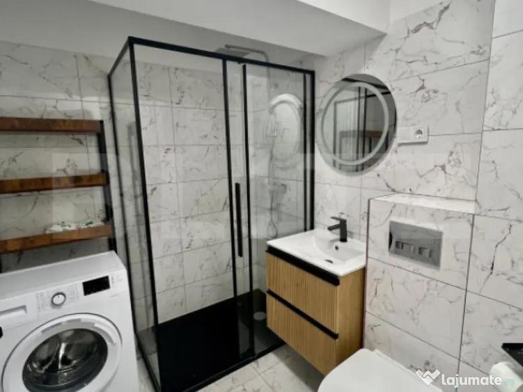 Garsoniera bloc nou, 55 mp, etajul 5, centrala proprie, zona - 10