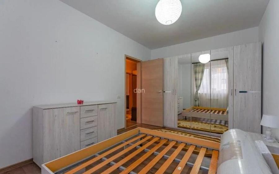 Apartament cu 2 camere, decomandat - zona Racadau. - 3