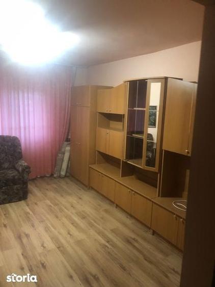 Apartament cu 3 camere + 2 grupe sanitare - 4