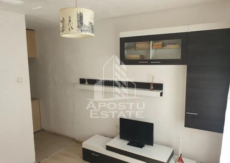 Garsoniera de 22 mp in zona Buziasului, etajul intai, ide... Garsoniera de 22 mp in zona Buziasului, etajul intai, ide...