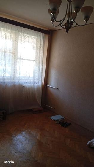 Apartament trei camere,stradal, Calea Bucure?ti, 135.000 Euro - 3