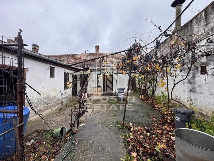 Casa cu anexe + Teren de 539mp, zona Fratelia, Timisoara - 2