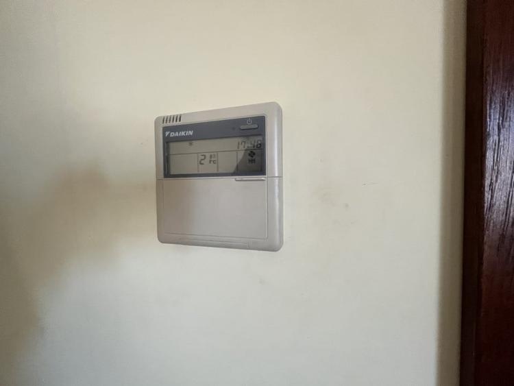 Spatiu birou central - 5