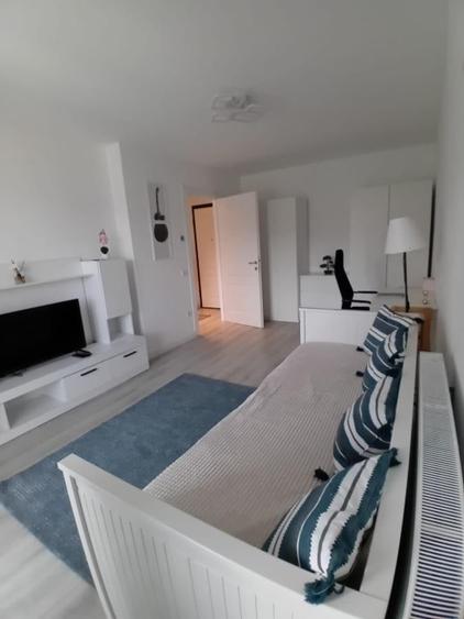 Apartament cu 1 camera, decomandat, zona Poitiers Tower - 3