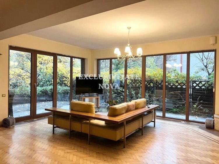 Vanzare Vila Baneasa - Willbrook - cu Deschidere la Padure ! - 1