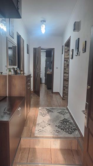 Vand casa in cartierul Mehala !!! - 3