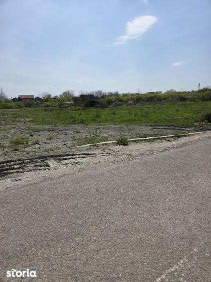 Vand teren zona stadionului intravilant - 4
