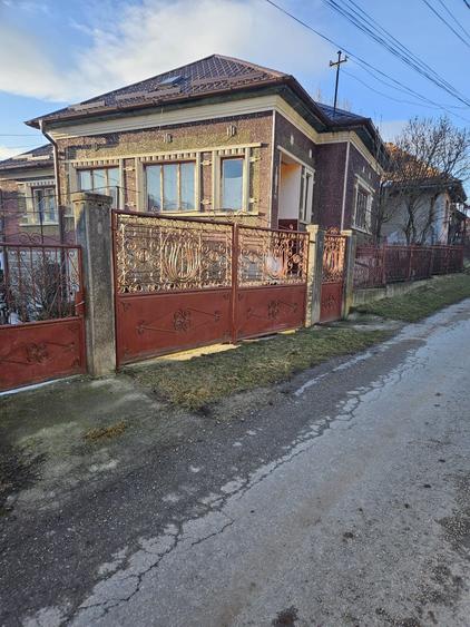 Casa de vanzare in Nadasu, judetul Cluj doua case, curte - 8