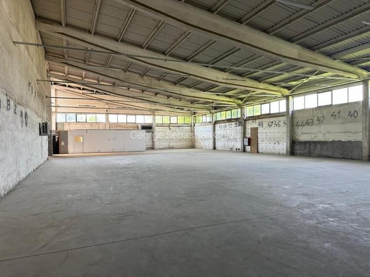 Hala industriala cu curte betonata si acces usor la ocolitoare Hala industriala cu curte betonata si acces usor la ocolitoare