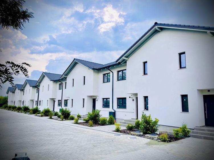 Casa in zona selecta, in Sanandrei direct de la proprietar . - 1