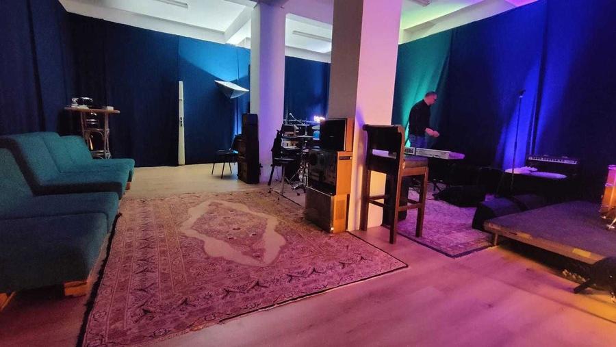 Inchiriez sediu afacere scoala de arte, productie audio/video, studio podcast - 2