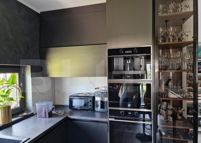 Casa exclusivista , LUX, Harman - 14