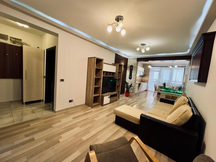 Apartament cu 3 camere si 2 grupuri sanitare in zona Tractorul la Isaran,et7/10 - 3