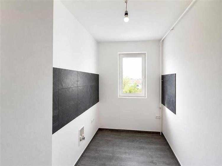 Apartament cu 2 camere decomandat în Astra