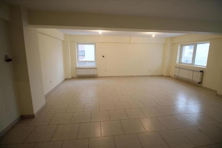 Calea Moinesti - spatiu comercial - 5