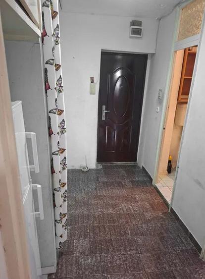 Titan Metrou Parc Decomandat Etaj 5/8 ,Bl 1986 ,Reabilitat SPATIOASA - 5