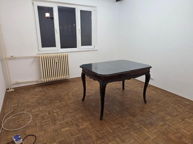 Berceni, pe strada Moldovita, - 1