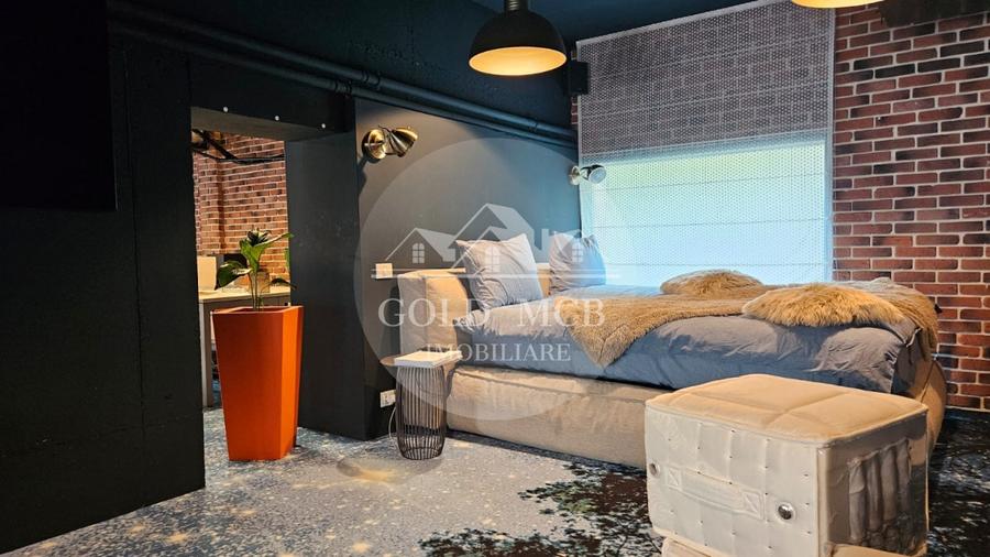 Spatiu Comercial -Piata 1 Mai - 17