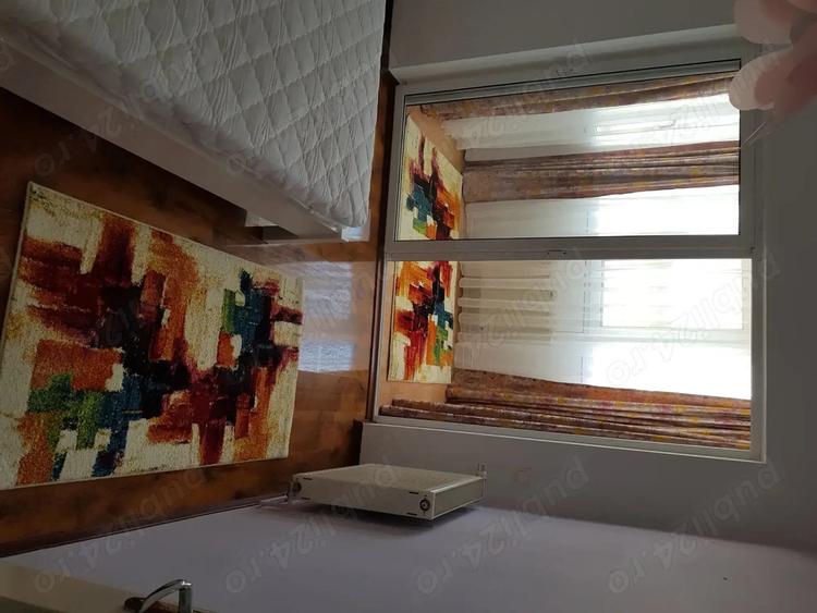 Apartament cu 4 camere decomandat în Central