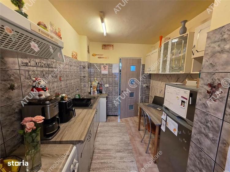 Apartament cu 3 camere decoamndate in zona Valea Aurie din Sibiu - 4