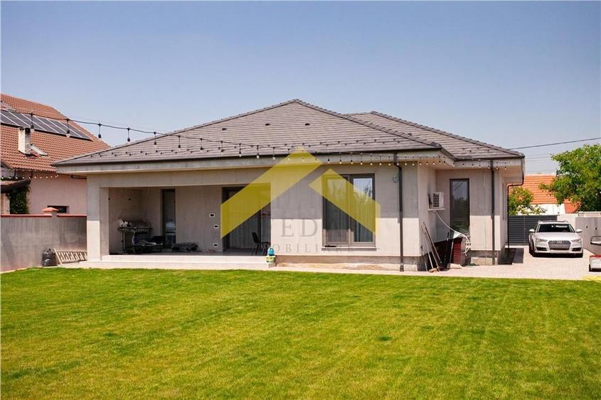 Casa noua la sol de vanzare in Livada - 26