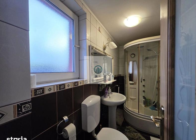 Casă individuală cu 4 camere cu Canalizare în Central