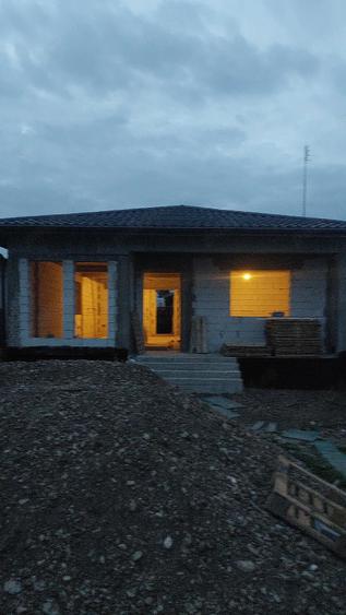 Casa de vanzare la rosu Strejnic, Prahova - 5
