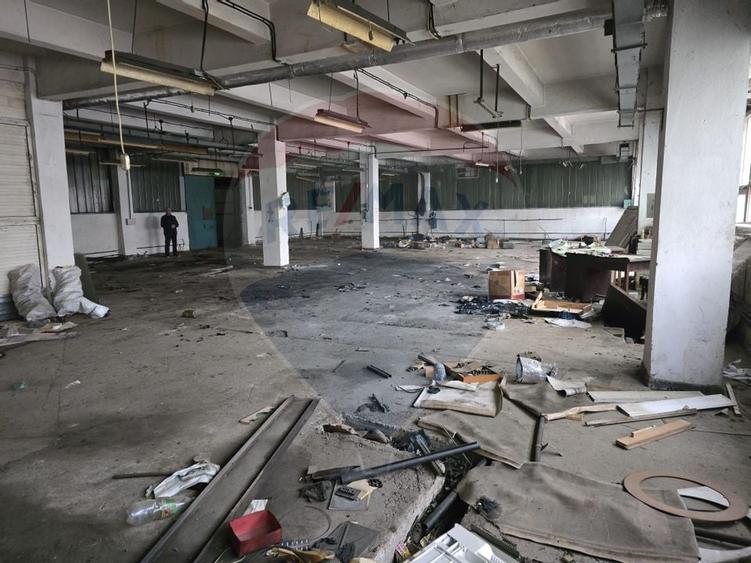 DE INCHIRIAT Spațiu comercial de 900mp în zona Nord-Est - 2