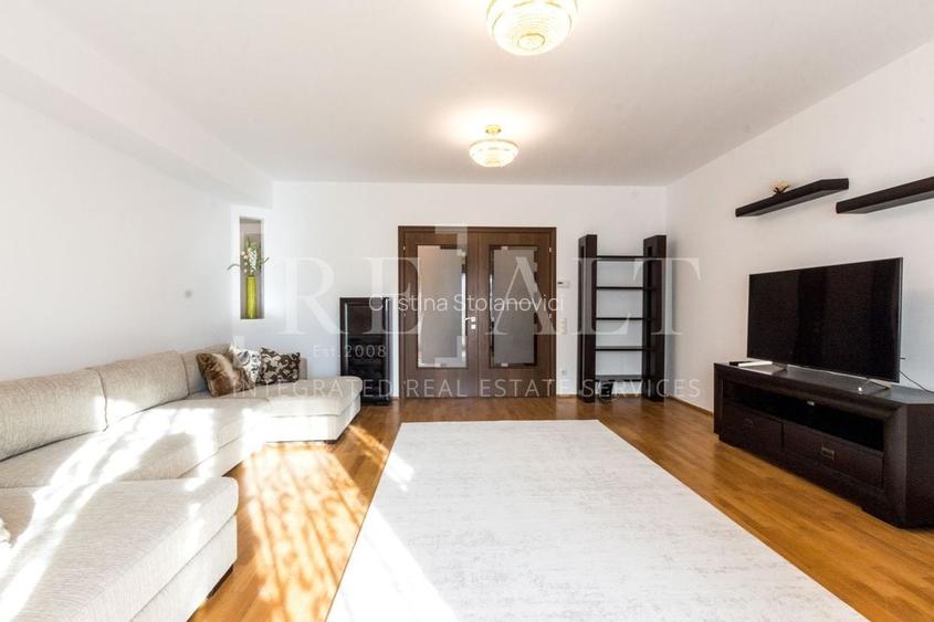Apartament cu 4 camere decomandat, mobilat în Aviatorilor Apartament cu 4 camere decomandat, mobilat în Aviatorilor