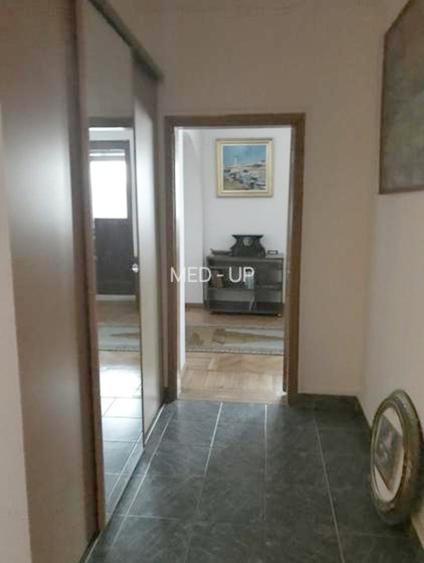 Stefan cel Mare- 5 camere mobilat si utilat,  imobil  1997, 3 locuri parcare - 8