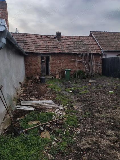 Vand casa cu 2 camere, 400 mp teren, Sebes - 2