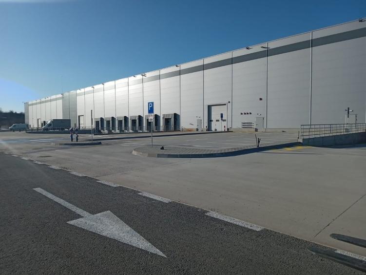 Spatii logistice Bacau - 12