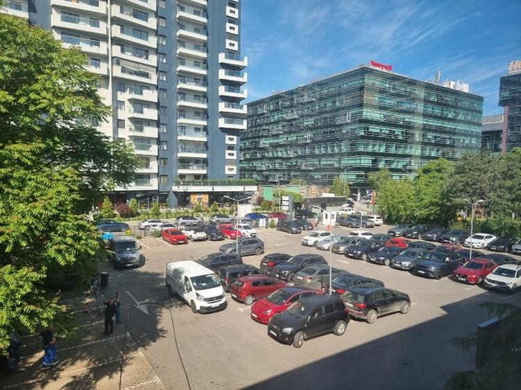 Spatiu de birouri de inchiriat– 1.252 mp Pipera Parcare Metrou 5 min - 13