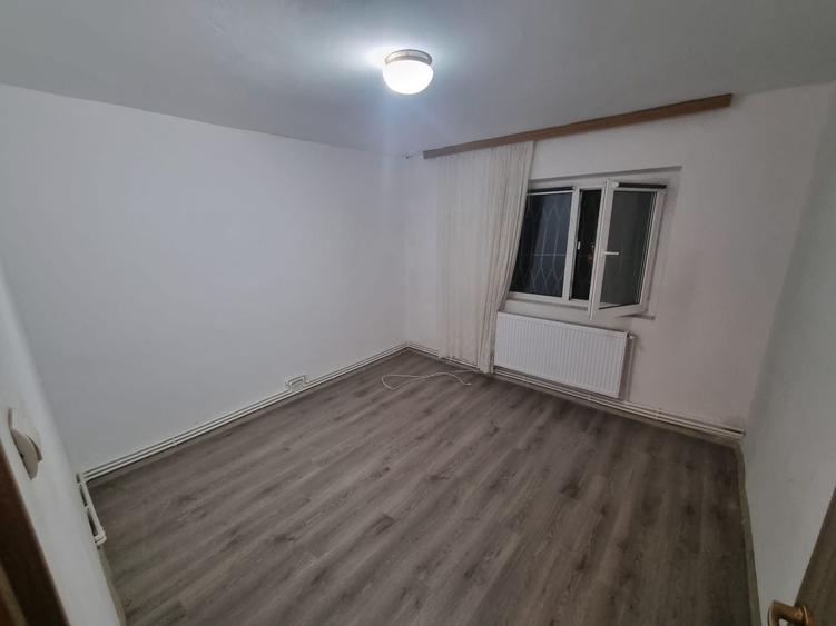Faleza nord-apartament 2 camere decomandat cu gaze - 6