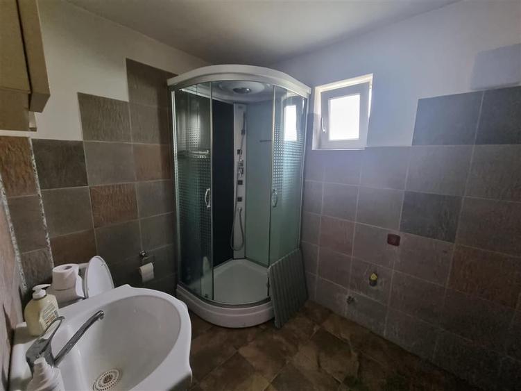 Casa Renovata in zona centrala - 14