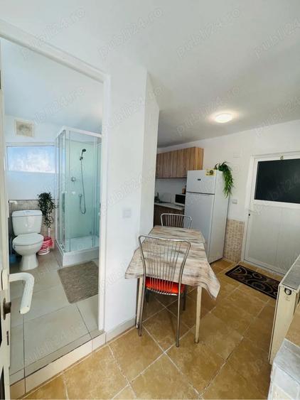 Garsoniera la Plaja 2 papuci - 2