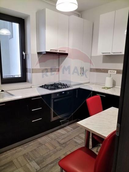 Închiriere Apartament cu 2 camere - zona Marriott/Casa Poporului - 4