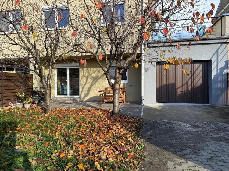 Duplex cu garaj + terasă + mansardă open space – zonă centrală Florești - 1