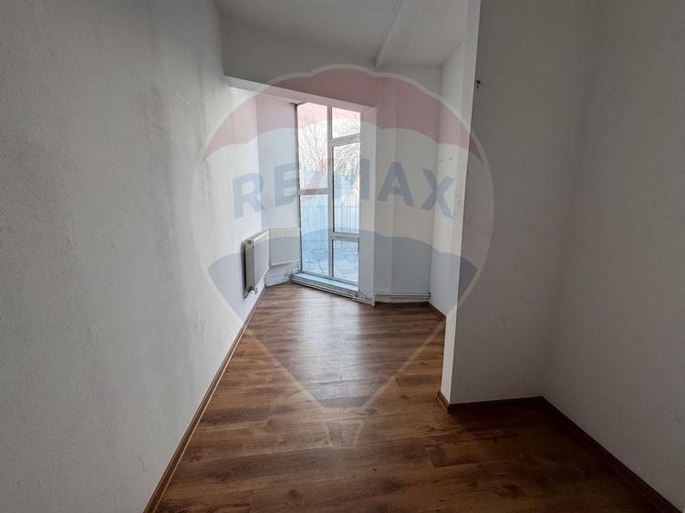 Spațiu industrial (Hala) si cladire birouri - 6