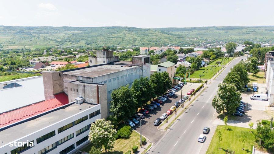 Spa?iu Industrial de Vanzare 4,623mp, Hu?i - Zona Industriala E581 - 8